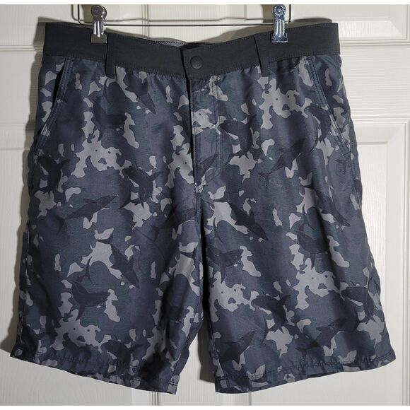 Lot of 2 G.H. Bass & Co. Men's 34 x 9.5 Hybrid Swim Shorts Shark Pattern Grey/GN - Picture 2 of 16